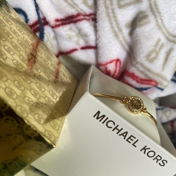 Michael Kors Bracelet - Picture 2 of 3